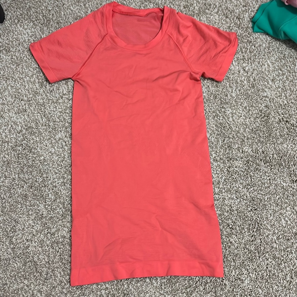 lululemon swiftly tech orange